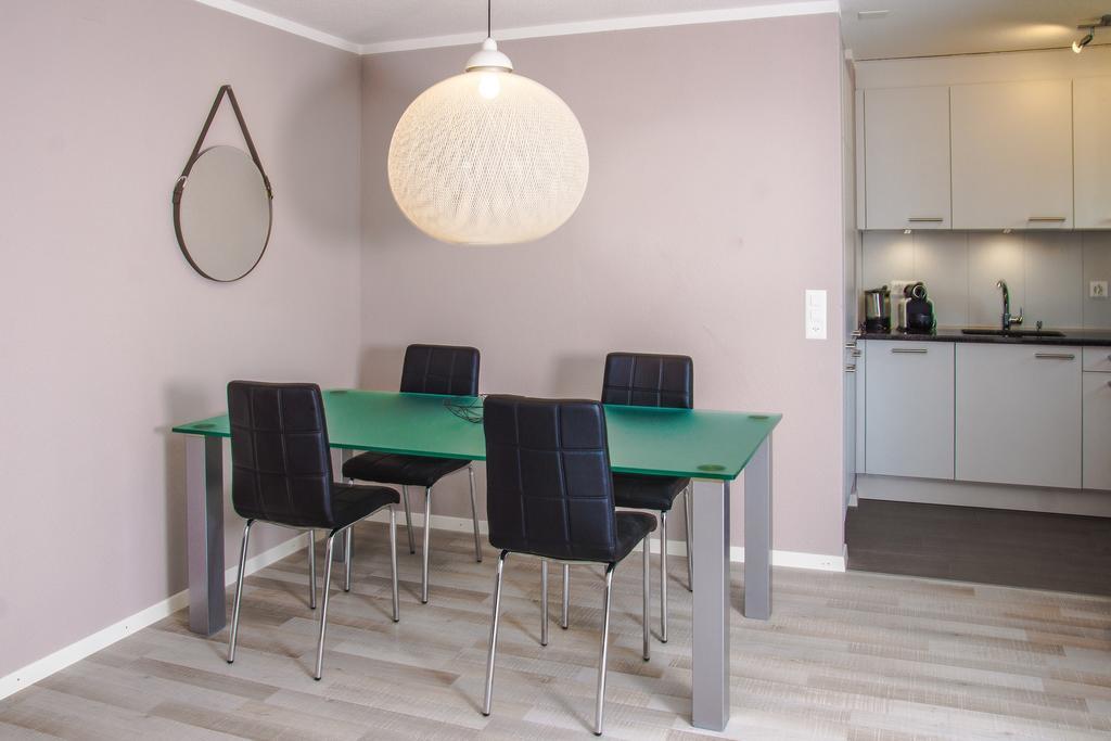 Reloc Serviced Apartments Zurich-Oerlikon Zurique Quarto foto
