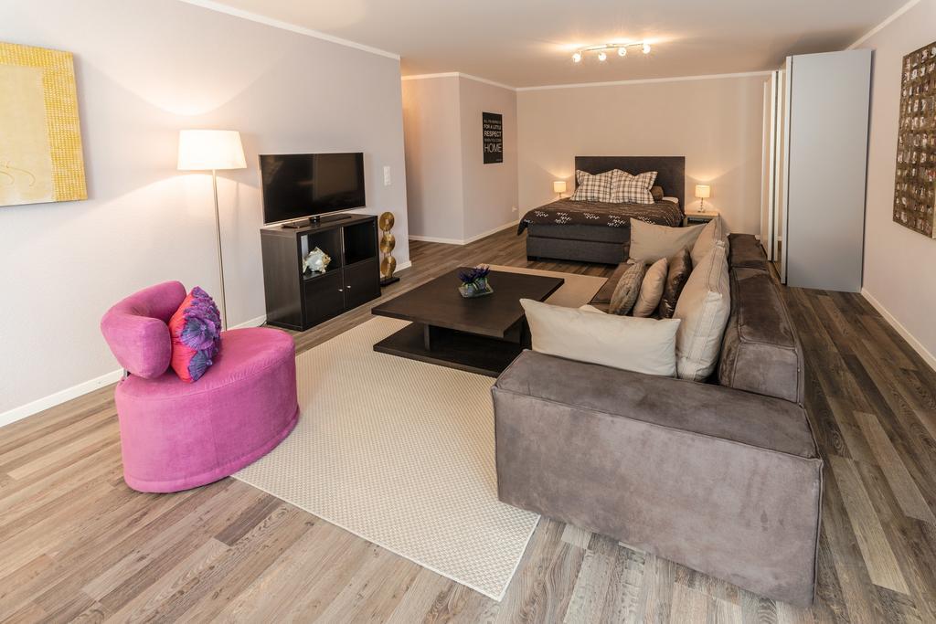 Reloc Serviced Apartments Zurich-Oerlikon Zurique Quarto foto