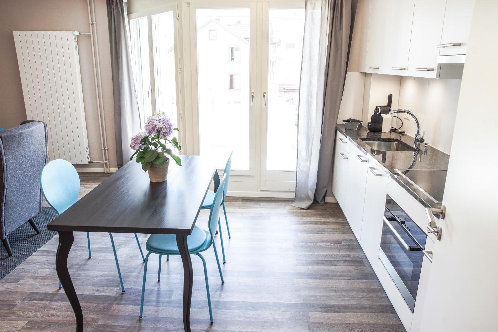 Reloc Serviced Apartments Zurich-Oerlikon Zurique Quarto foto